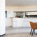 Hotel Amba 3*
