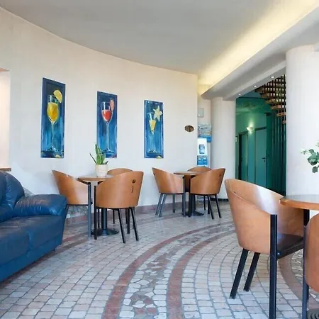 Amba Hotel
